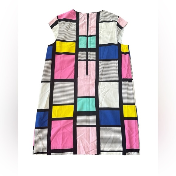 Kate Spade NY Colorblock geometric shift dress. - Picture 5 of 5